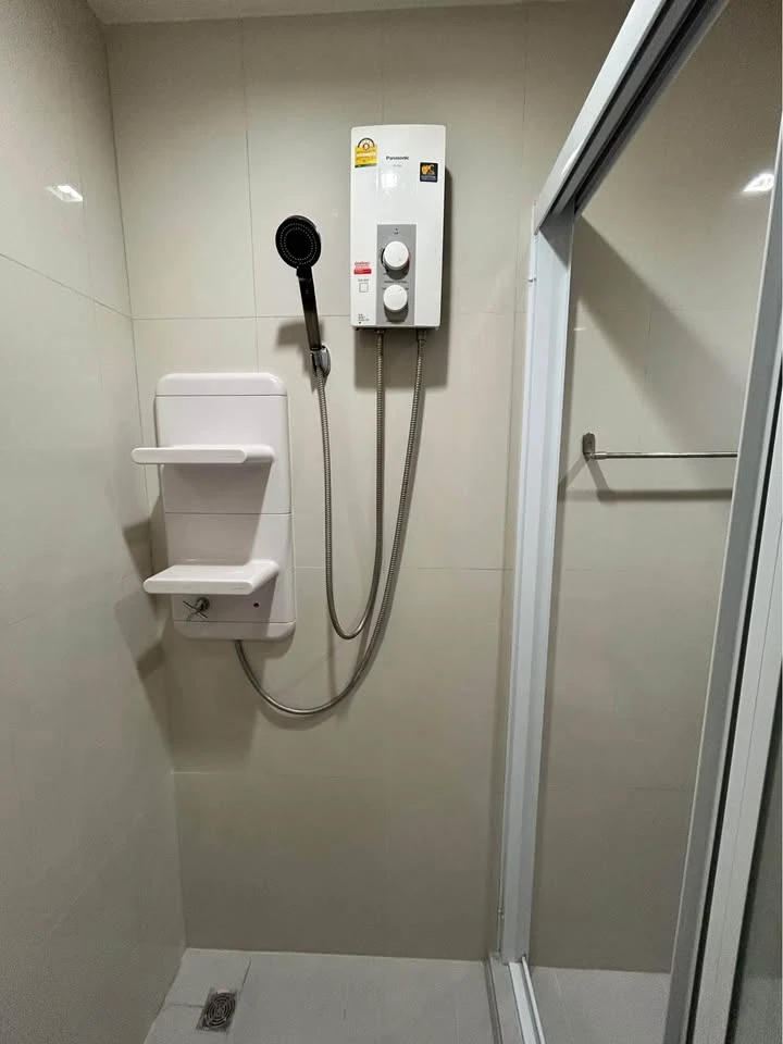 For rent: The Base Central Pattaya, 18th floor, partial sea view! Furnished with premium furniture and fully equipped with appliances for your comfort