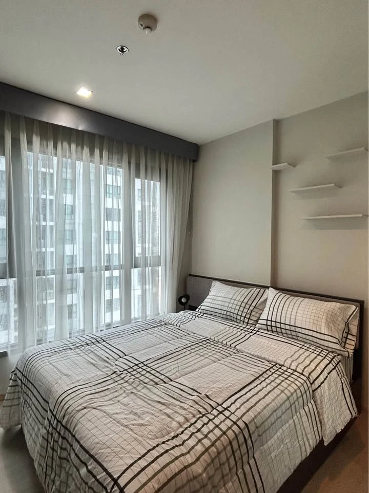For rent: The Base Central Pattaya, 18th floor, partial sea view! Furnished with premium furniture and fully equipped with appliances for your comfort