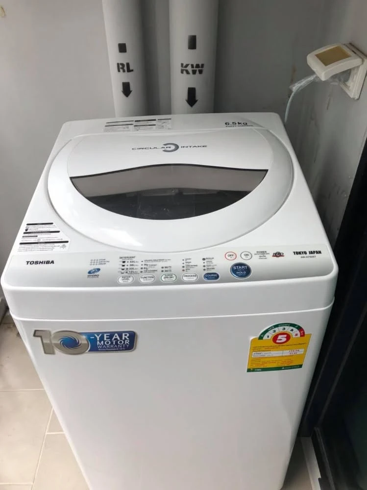 For rent: The Base Central Pattaya, pool view, with washing machine in the room. Ready to move in immediately.