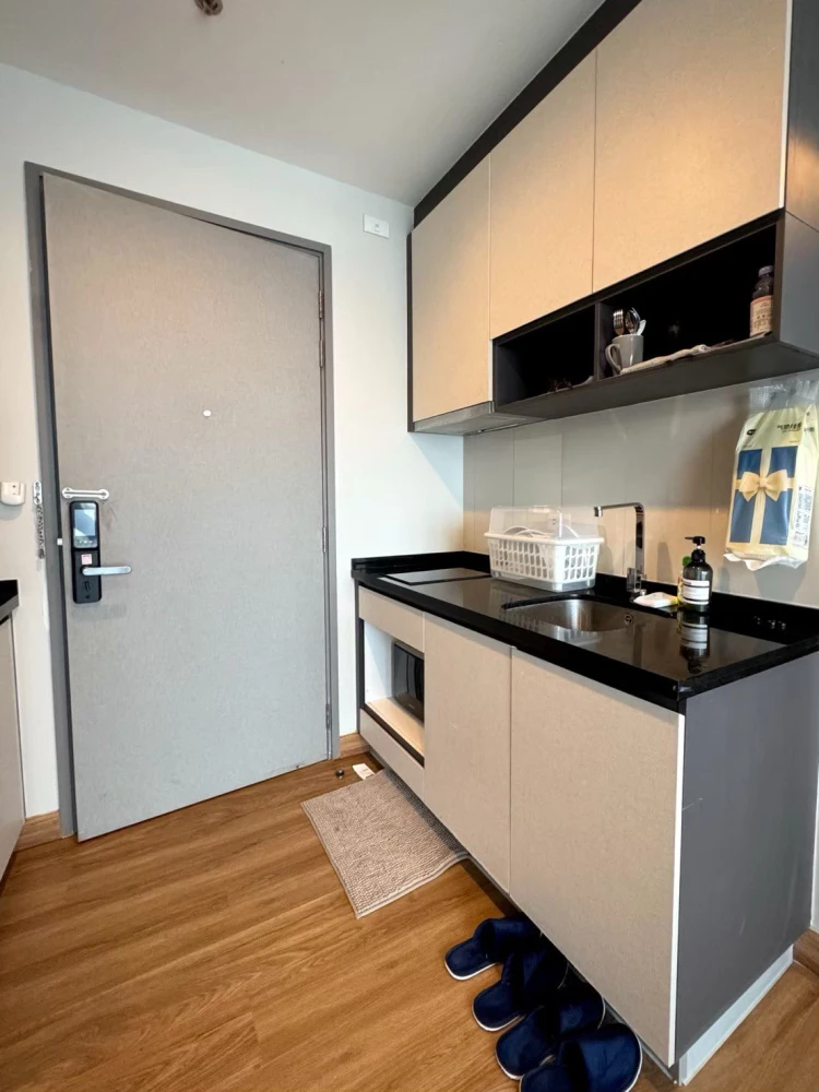 For rent The Base Central Pattaya, spacious room, lots of usable space, comes with complete facilities, beautiful view, don't miss it.
