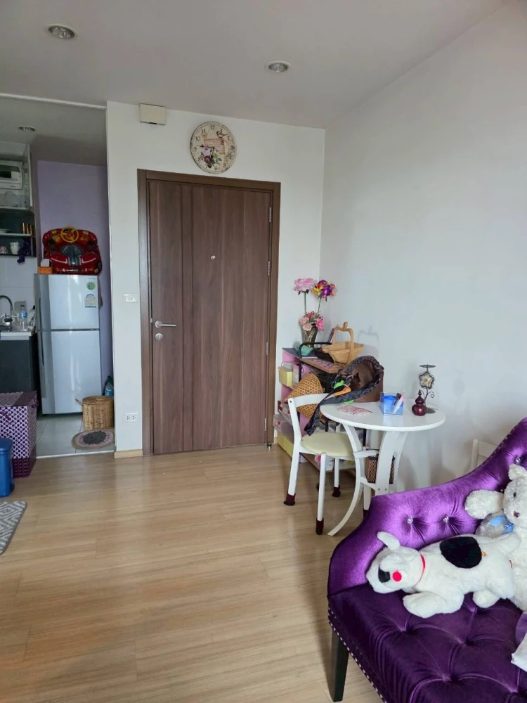 For rent: The BASE Chaengwattana, 8th floor, spacious room, comfortable, fully furnished, reserve now, hurry!