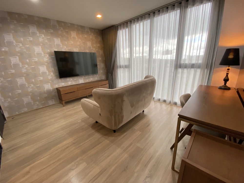 For rent THE BASE Garden-Rama 9, 6th floor, fully furnished room, ready to move in immediately, book now, don't miss out.