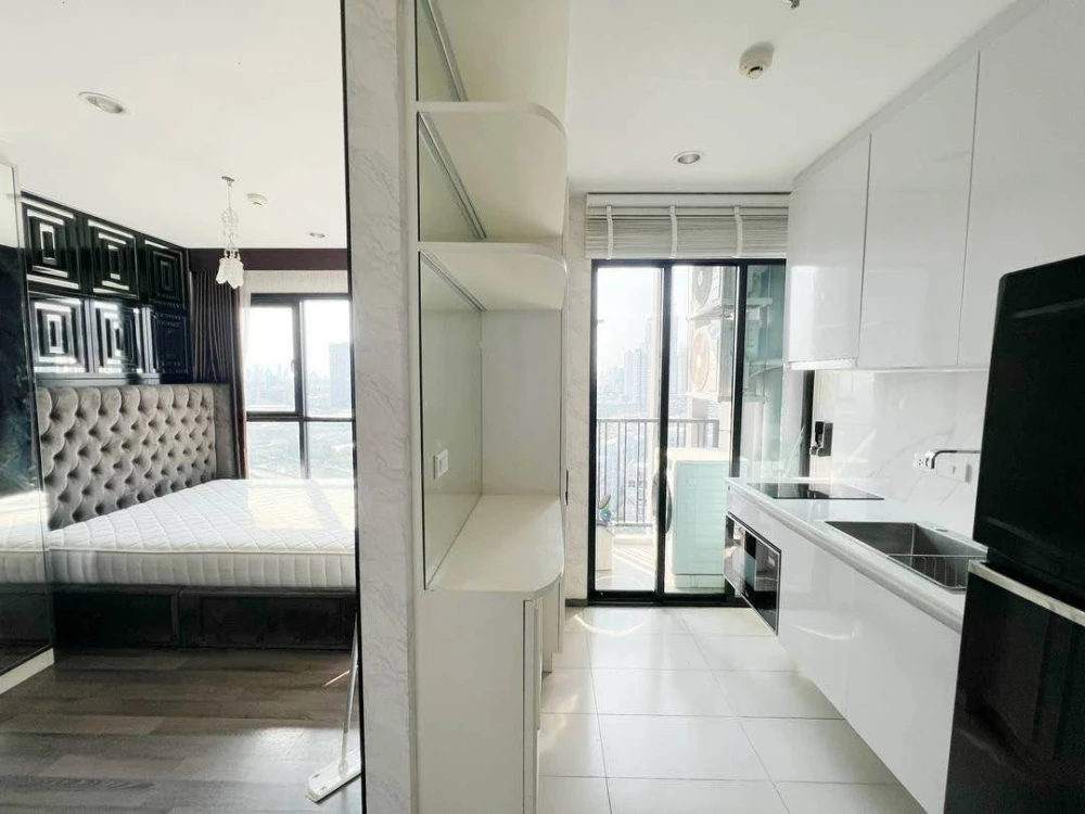 ให้เช่า The Base Park West ห้องพร้อมอยู่ เฟอร์พร้อม ชั้นสูง ลมดี รีบจองเลย