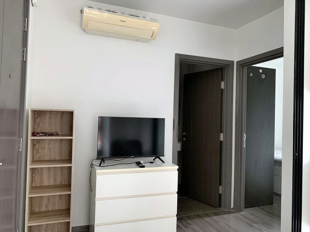 For Rent: Corner unit at The Base Park West, 3rd floor. Features large windows that allow for plenty of natural light. Book now!