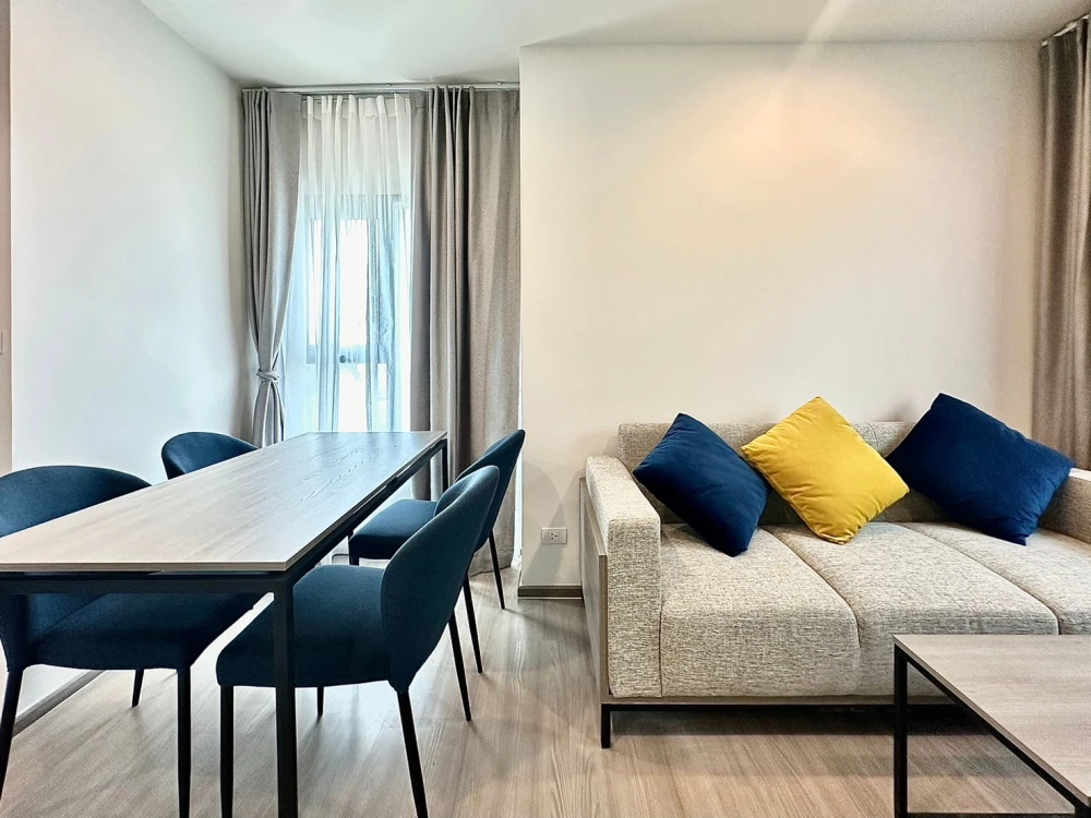 ให้เช่า The Base Phetchaburi Thonglor ห้องพร้อมเข้าอยู่ ห้องกว้างอยู่สบาย รีบจองเลย
