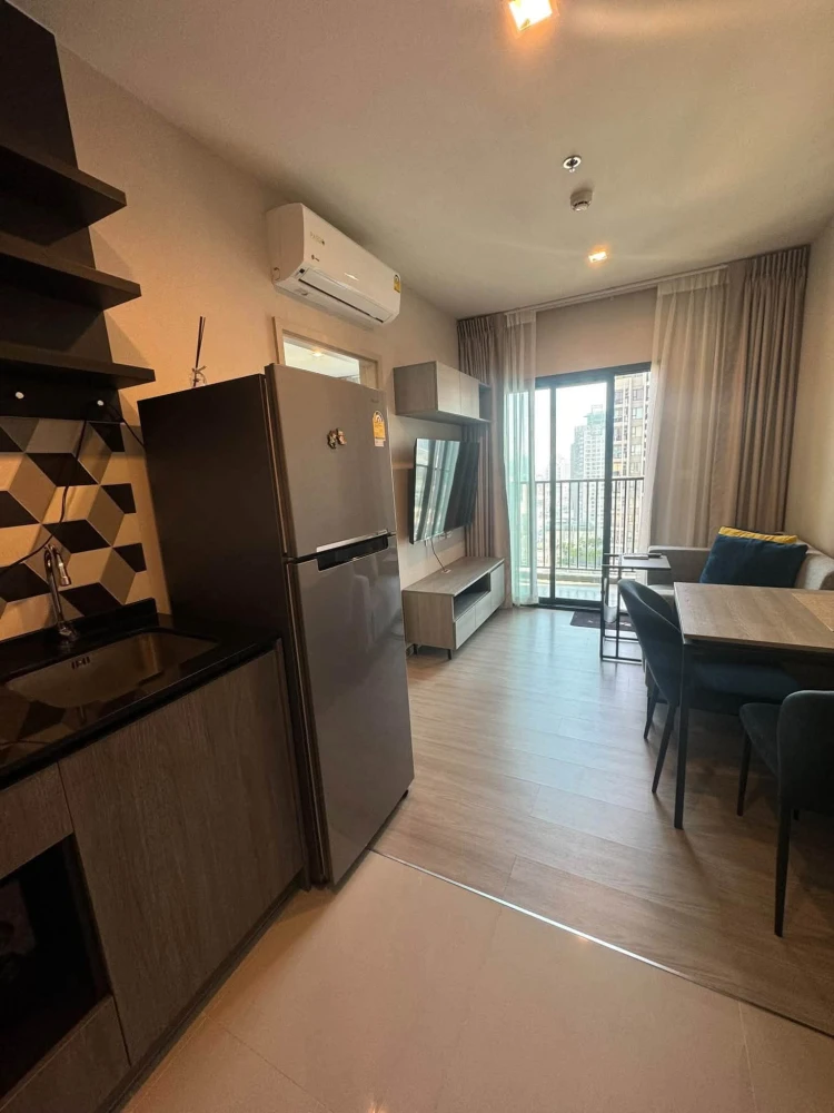 For rent: THE BASE Phetchaburi-Thonglor, corner unit, quiet area, great location, unobstructed view. Don't miss out!