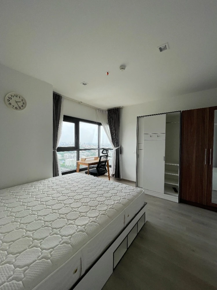 For rent: THE BASE Phetkasem, 25th floor, city and river views, fully furnished, ready to move in. Book now!