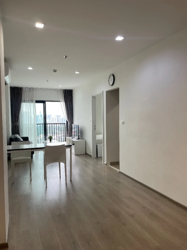 For rent: THE BASE Phetkasem, 25th floor, city and river views, fully furnished, ready to move in. Book now!