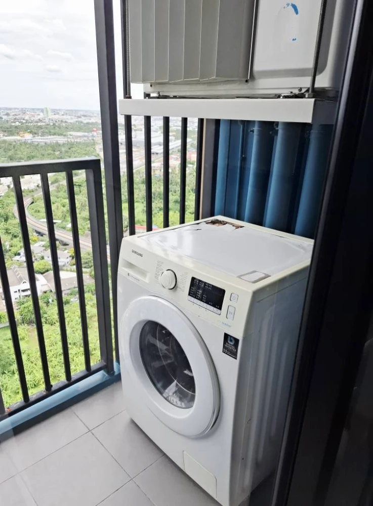 For rent: THE BASE PHETKASEM, ready to move in, fully furnished, high floor, spacious and comfortable room, reserve now.