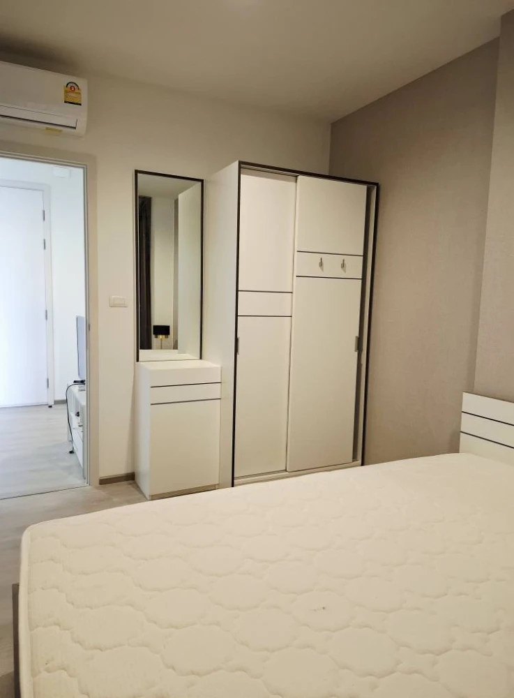 For rent: THE BASE PHETKASEM, ready to move in, fully furnished, high floor, spacious and comfortable room, reserve now.