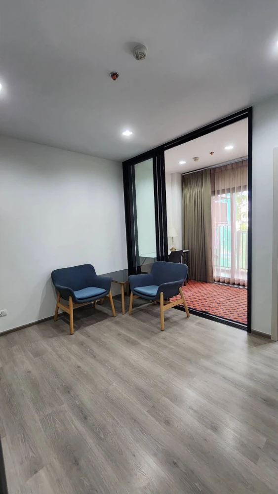 For rent THE BASE Phetkasem, ready to move in, fully furnished, spacious room, reserve now.