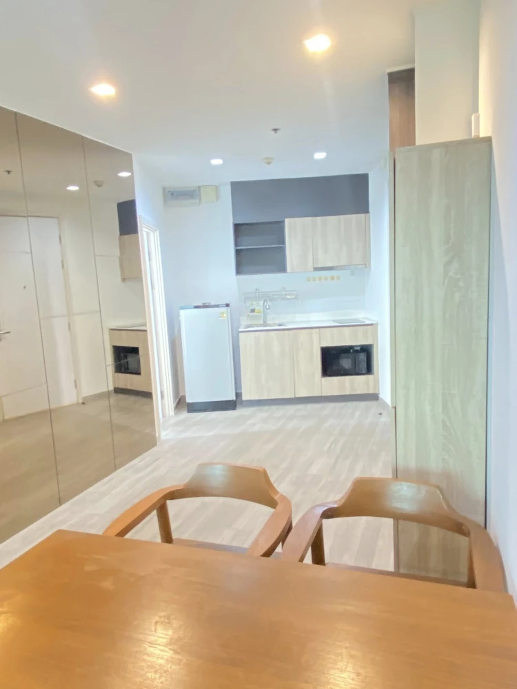 For rent/sale: THE BASE Phetkasem, corner unit offering privacy, spacious living area, prime location, and stunning views. Don't miss out!