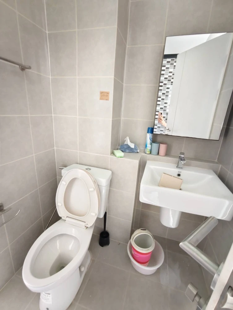 For rent, The base Phetkasem, The Base, size 32 sq.m., 22nd floor, beautiful room, can sleep and see the city view. Chilling. Hurry up.