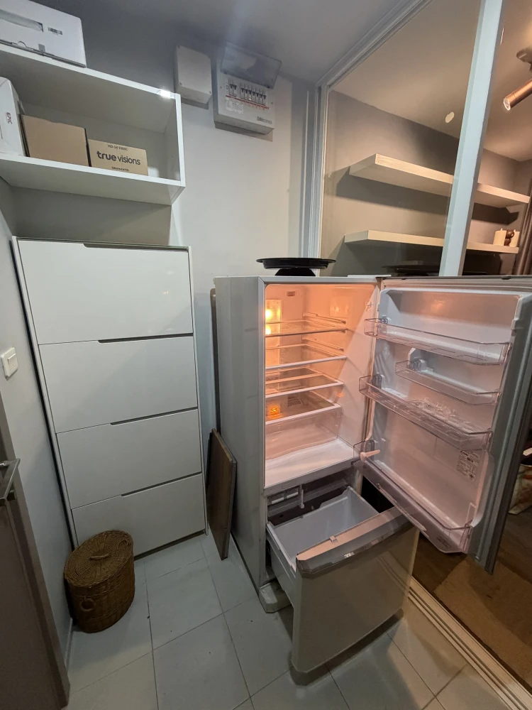 For rent: The Base Rama 9–Ramkhamhaeng, 22nd floor, fully furnished, nice to live in, reserve now.