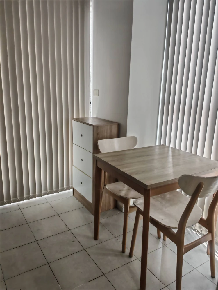 For rent: The Base Rama 9–Ramkhamhaeng, corner unit, private, 33rd floor, expressway view. Everything you need is here. Book now!