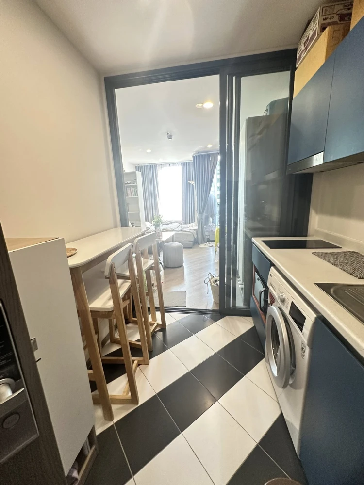 For rent: The Base Saphanmai, 10th floor, Building B. Great view, comfortable living, fully furnished. Just bring your suitcase and move in!