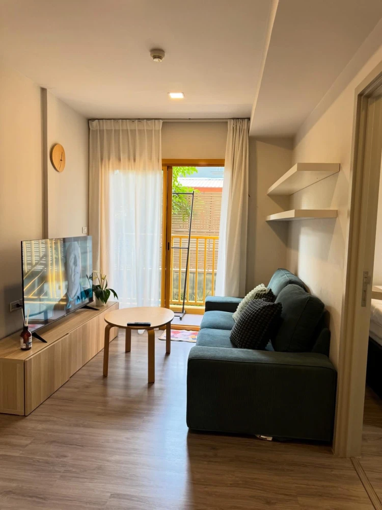 For rent: The Base Sukhumvit 50. Not crowded, no need to fight for the elevator. Just bring your luggage and move in!