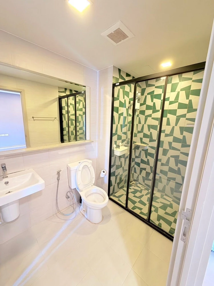 For rent: The Base Sukhumvit 50, 1 Bedroom Plus unit. Fully furnished & equipped with appliances. Just bring your suitcase and move in!