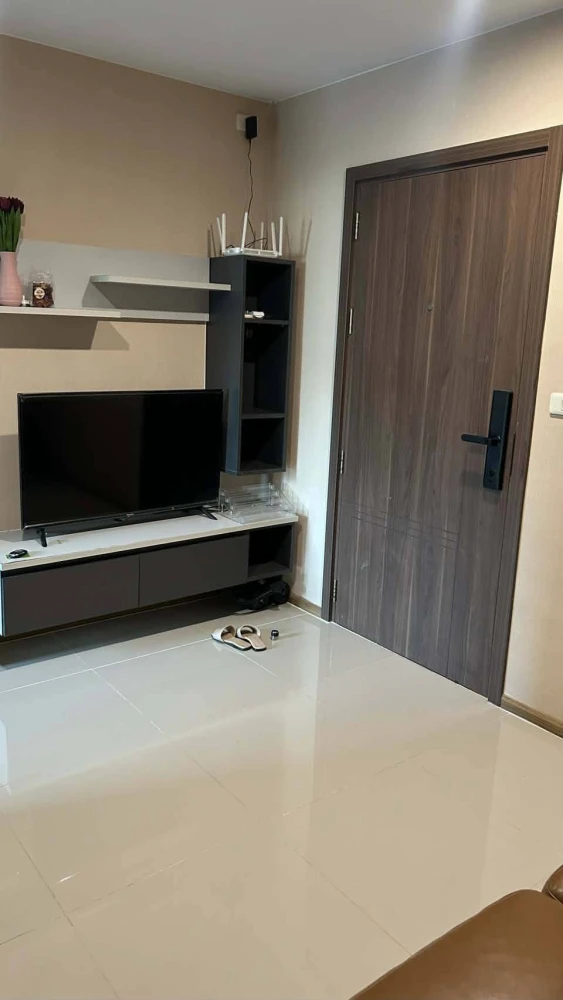 For rent: The Base Sukhumvit 77, 1 bedroom, 1 bathroom. Great location, convenient transportation. Don't just look, book it!