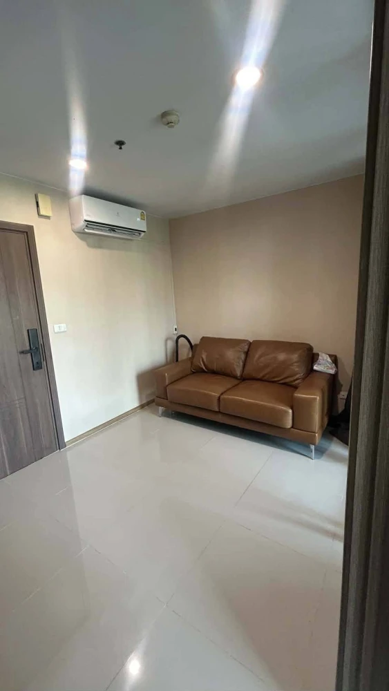 For rent: The Base Sukhumvit 77, 1 bedroom, 1 bathroom. Great location, convenient transportation. Don't just look, book it!