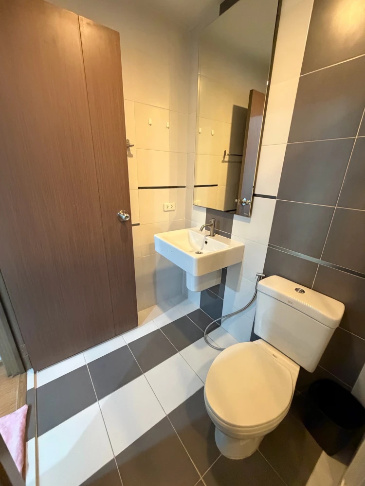 For rent: The Base Sukhumvit 77, 28th floor, fully furnished unit. Ready to move in immediately. Book now!