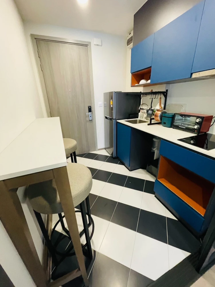 For rent: The Base Saphan Mai, 1 bed, 28 sq m. (4th floor), fully furnished as shown in the picture. Reserve now, don't delay.