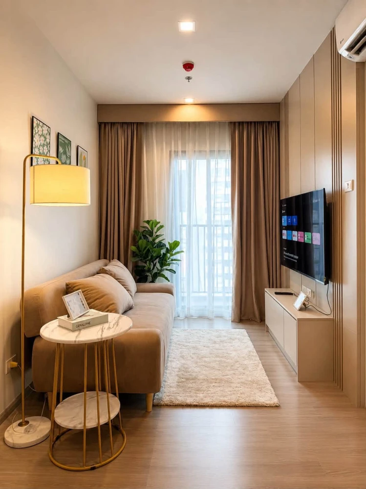For rent: The Base Phetchaburi - Thonglor. Large unit, fully furnished, stylish and very livable. Book now!