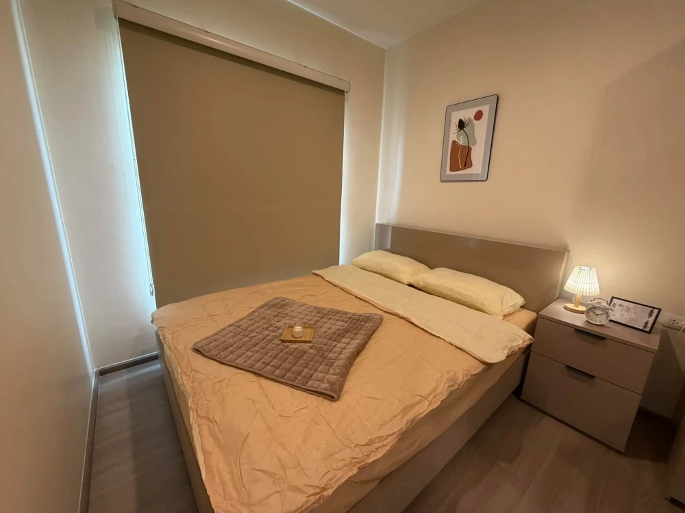 For rent: The Base Phetchaburi - Thonglor. Large unit, fully furnished, stylish and very livable. Book now!