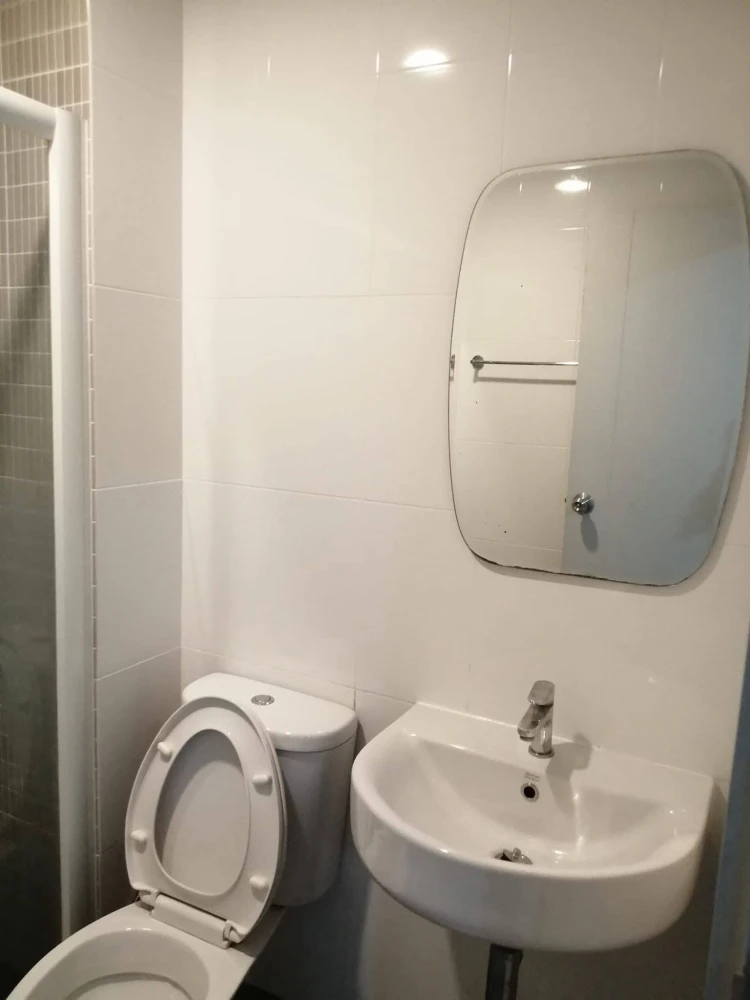 For rent: The Bella Condo Rama 2, a nice room, good location, complete amenities, fully furnished, don't miss it.