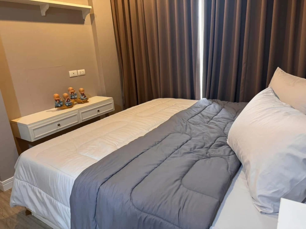 For rent: The Blu X Bangsaen, 1 bedroom, 1 bathroom, dressing area, good location, beautiful sea view, reserve now.