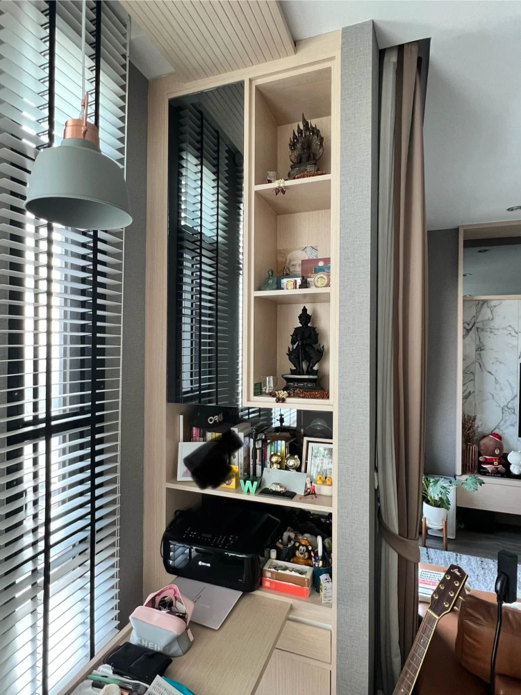 For rent: The Capital Ekkamai-Thonglor, 2.8 m high ceiling room, 22nd floor, beautiful view, no buildings blocking the view, north facing, not hot all