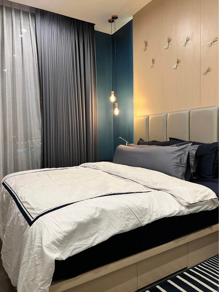 For rent: The Capital Ekkamai-Thonglor, 2.8 m high ceiling room, 22nd floor, beautiful view, no buildings blocking the view, north facing, not hot all
