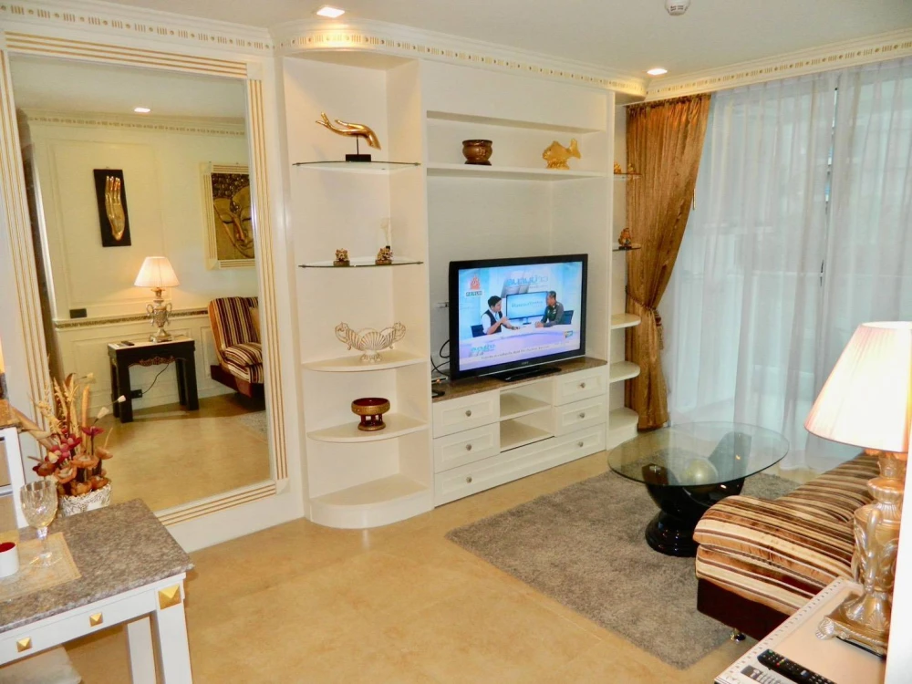 The Cliff condo for rent, pool view, fully furnished. Book now, don't miss out!