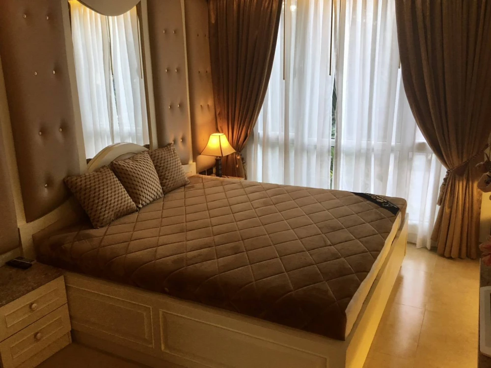 The Cliff condo for rent, pool view, fully furnished. Book now, don't miss out!