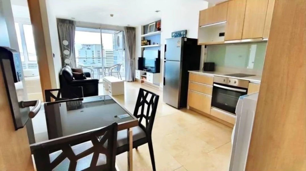For sale/rent: The Cliff condo, fully furnished with appliances, high floor, great location. Book now before it's too late!!!