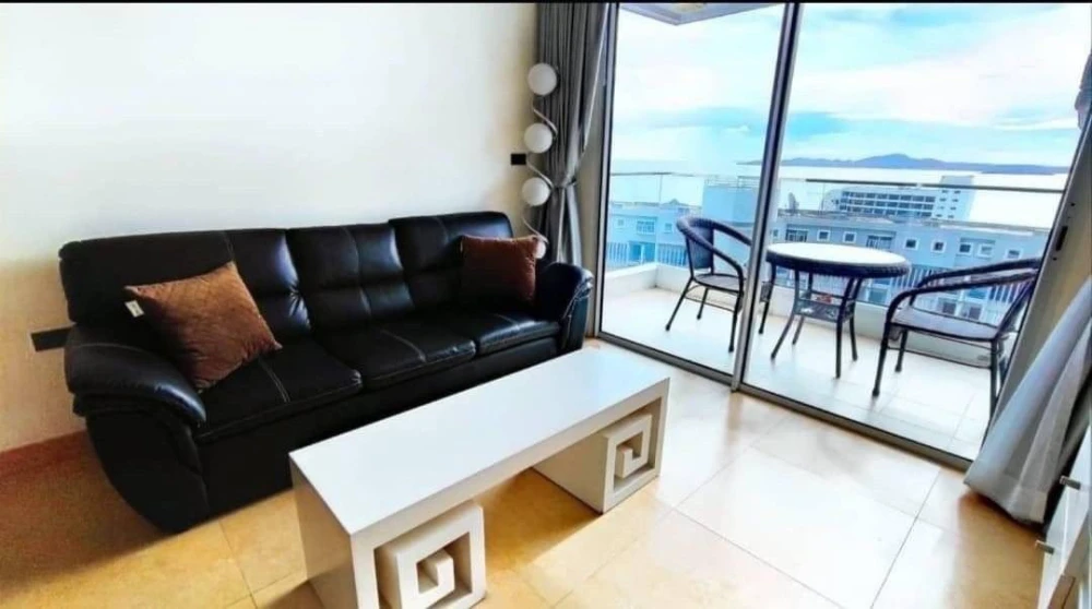 For sale/rent: The Cliff condo, fully furnished with appliances, high floor, great location. Book now before it's too late!!!