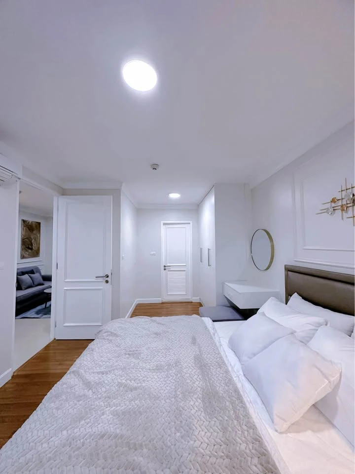 For rent: The Clover Thonglor, 1 bedroom, 1 bathroom, luxuriously decorated, fully equipped with amenities. Reserve now!