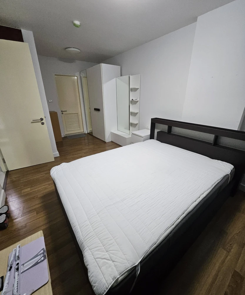 The Clover Thonglor for rent. Quiet, resort-style atmosphere. Direct access to your room from the common area. Book now!