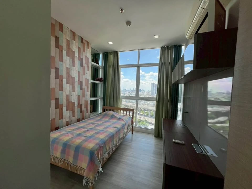 For rent: The Coast Bangkok, 2 bedrooms, spacious living area, fully furnished with built-in furniture, beautiful view. Book now!