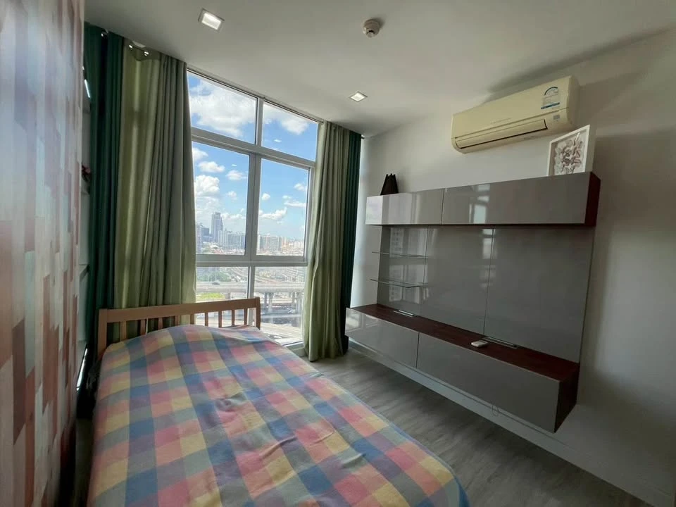 For rent: The Coast Bangkok, 2 bedrooms, spacious living area, fully furnished with built-in furniture, beautiful view. Book now!