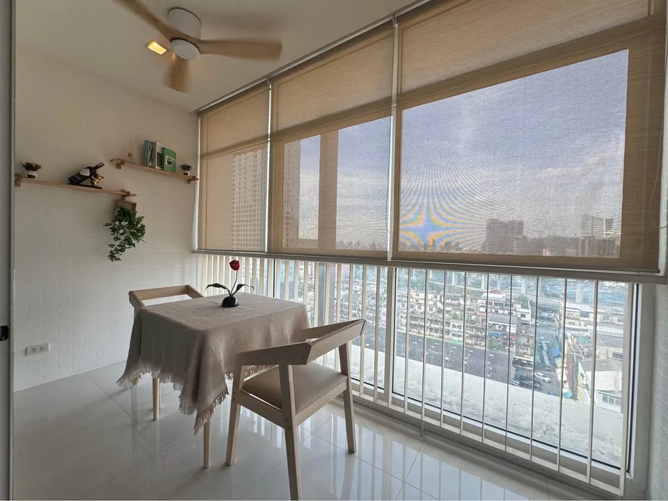 For rent: The Coast Bangkok condo, 1 bedroom with bathtub, 44.5 sq m, fully furnished and ready to move in.