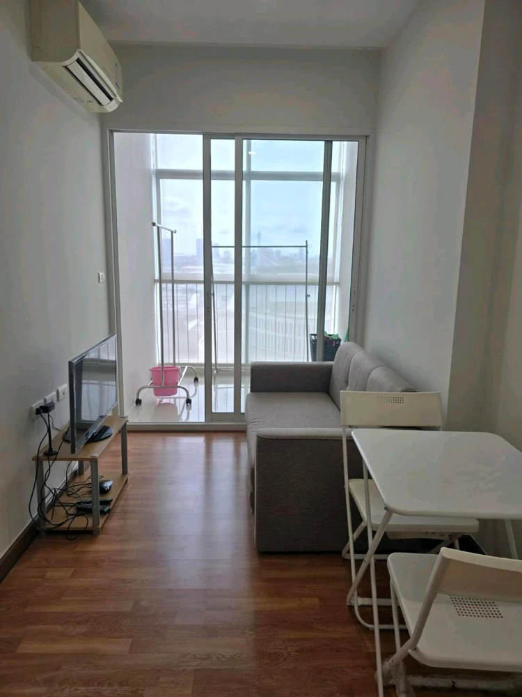 For rent: The Coast Bangkok, 15th floor, nice room, fully furnished, reserve now.