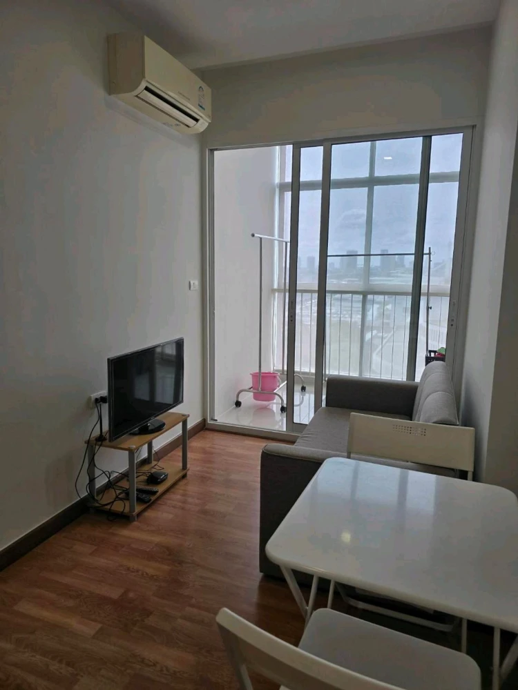 For rent: The Coast Bangkok, 15th floor, nice room, fully furnished, reserve now.