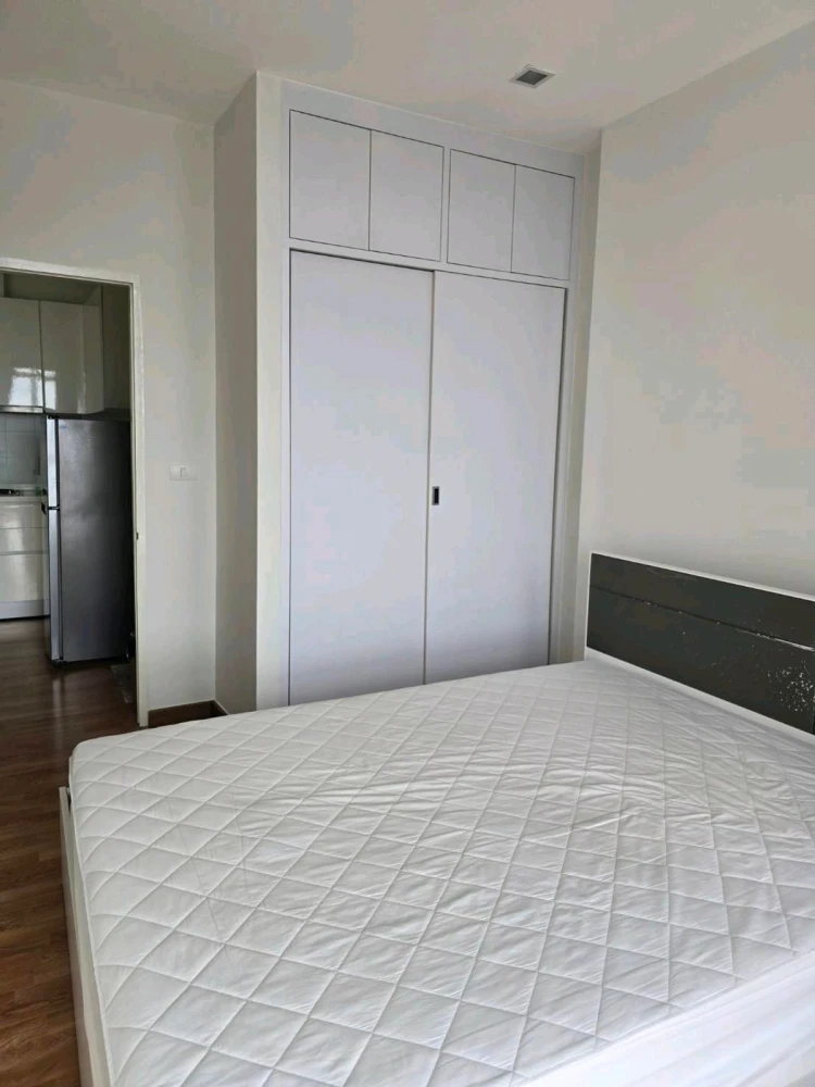 For rent: The Coast Bangkok, 15th floor, nice room, fully furnished, reserve now.