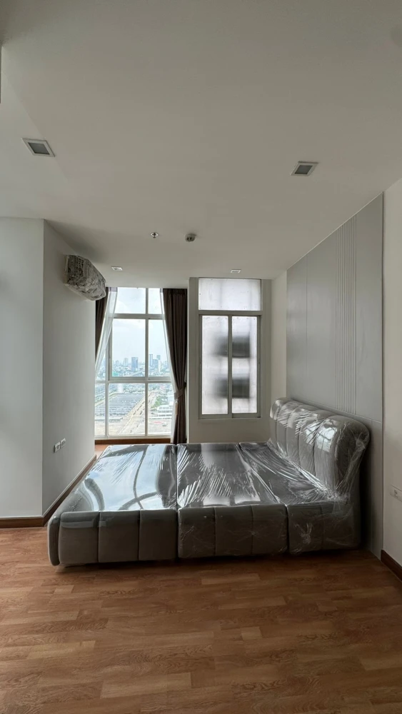 For rent: The Coast Bangkok, 29th floor, fully furnished unit, ready to move in. Book now! Don't miss out!