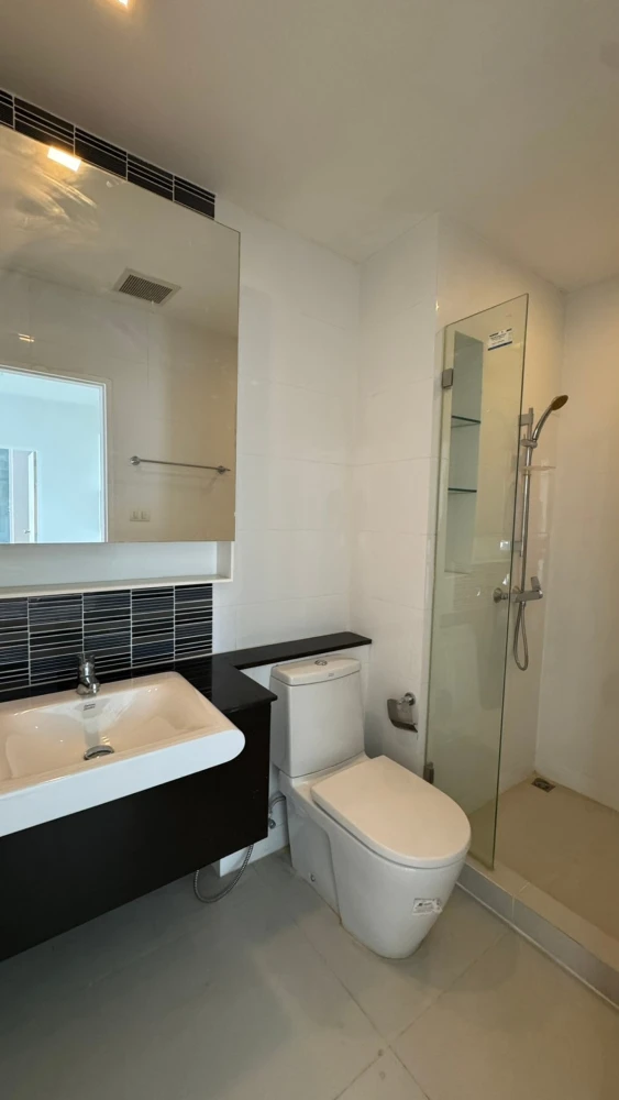 For rent: The Coast Bangkok, 29th floor, fully furnished unit, ready to move in. Book now! Don't miss out!