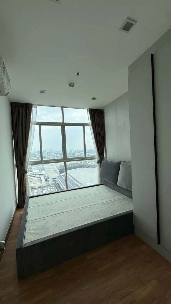 For rent: The Coast Bangkok, 29th floor, fully furnished unit, ready to move in. Book now! Don't miss out!