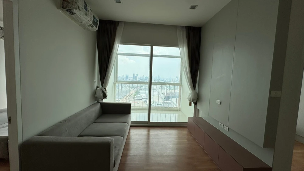 For rent: The Coast Bangkok, 29th floor, fully furnished unit, ready to move in. Book now! Don't miss out!