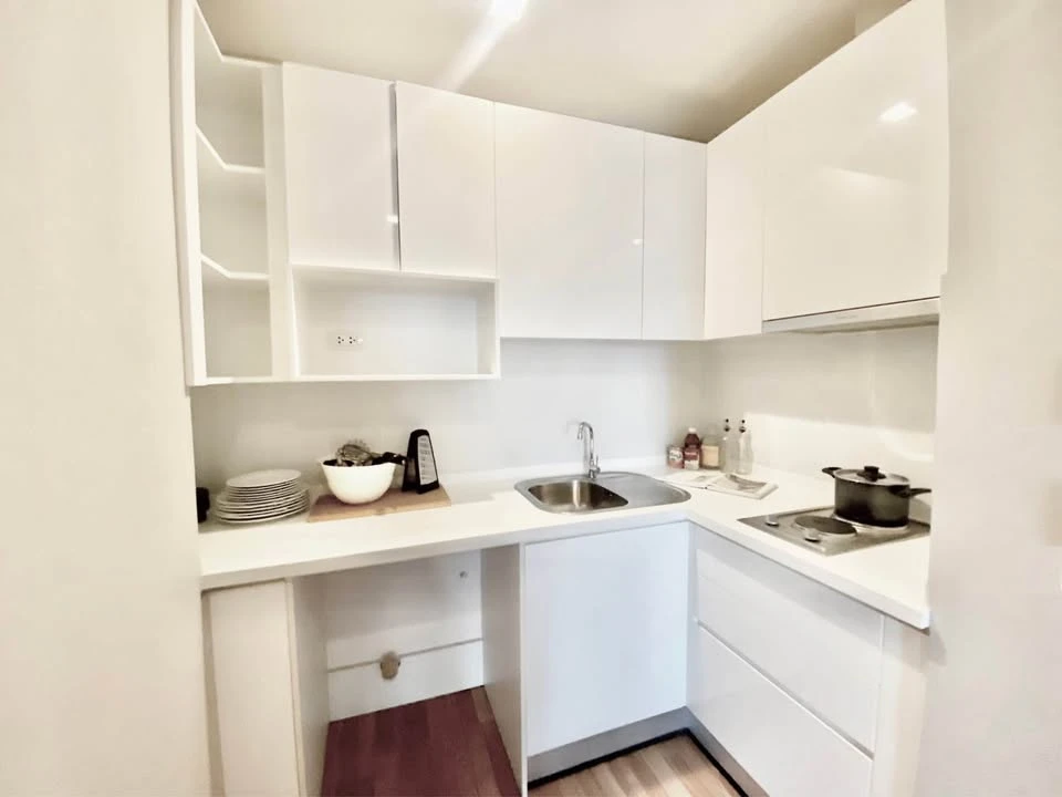 For rent The Coast Bangkok, spacious room, comfortable, suitable for a family, complete facilities, good like this, book now, don't miss out!