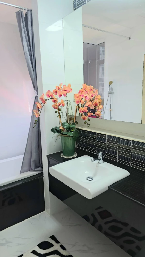 For rent: The Coast Bangkok, quiet and private corner unit. Spacious and great value. Don't miss out!